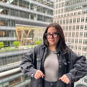 Meet your Posher, Emma